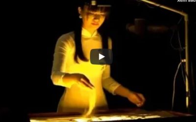 Biểu Diễn Vẽ Tranh Cát Bông Hồng Cài Áo